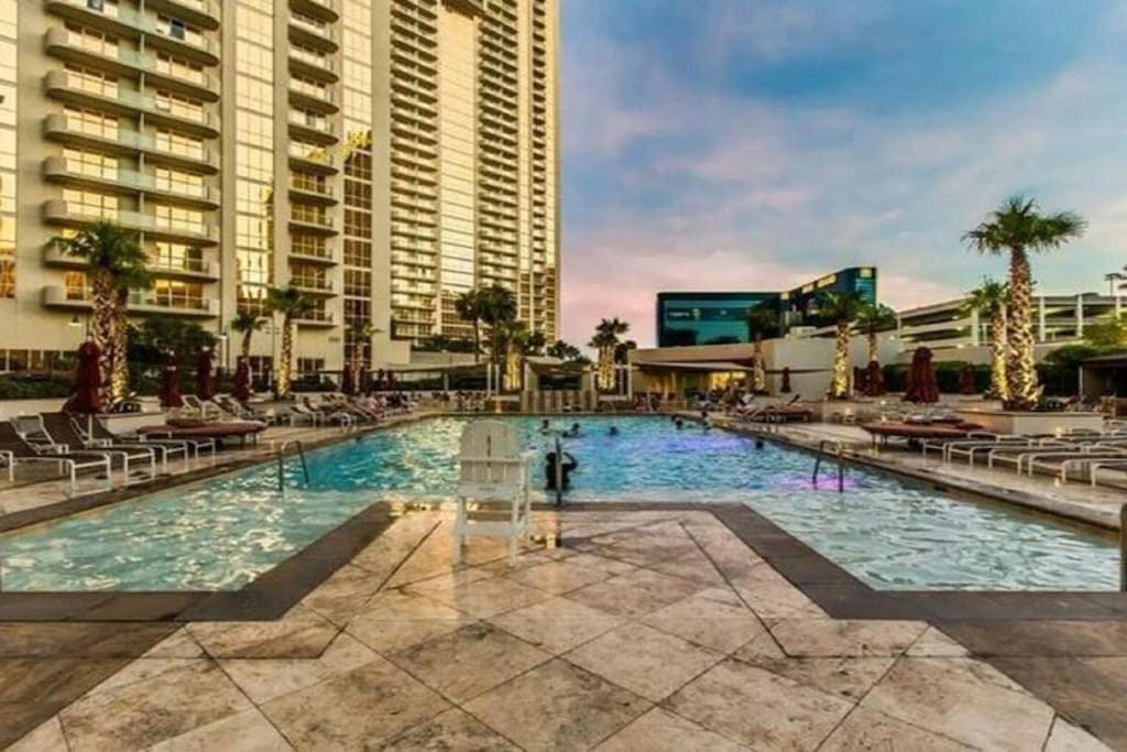 Mgm 06604 Deluxe Studio Pool View 拉斯维加斯 外观 照片